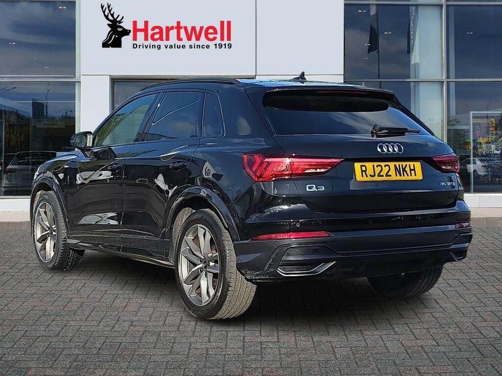 Audi Q3 1.5 Tfsi Cod 35 Black Edition Suv S Tro RJ22NKH Black #5