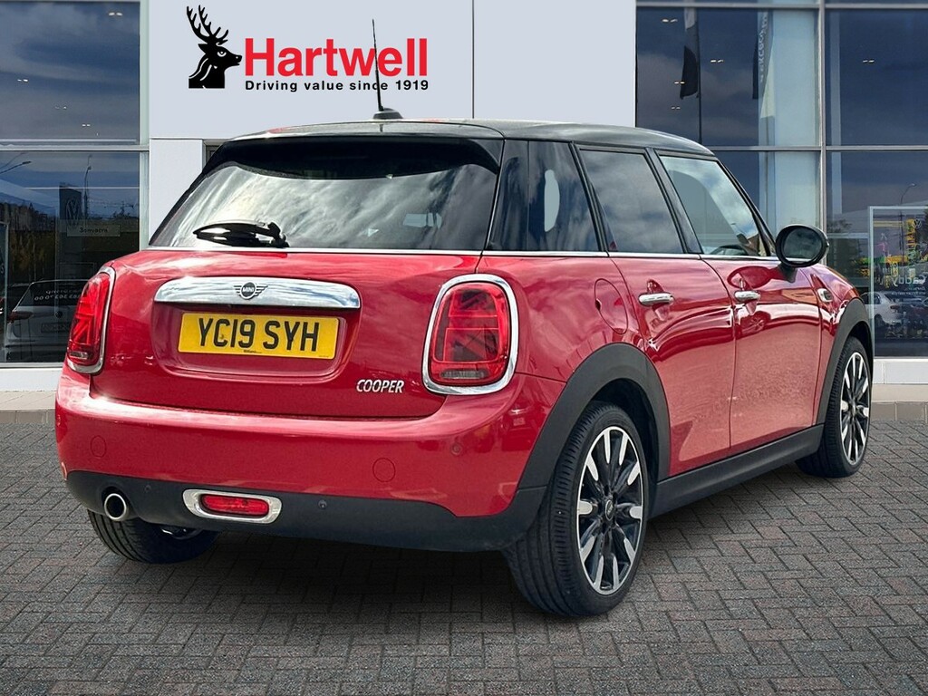 Mini Hatch 1.5 Cooper Exclusive Hatchback E YC19SYH Red #3