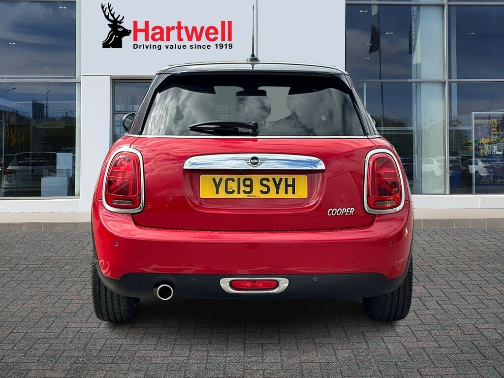 Mini Hatch 1.5 Cooper Exclusive Hatchback E YC19SYH Red #4