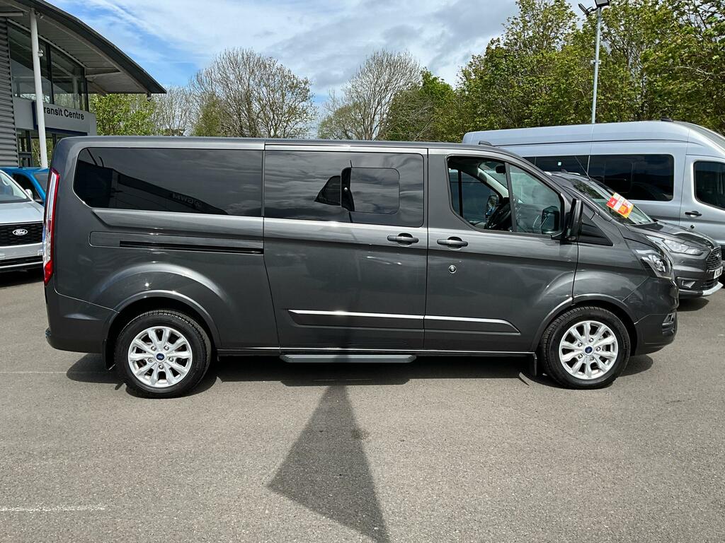 Ford Tourneo Custom 2.0 320 Ecoblue Titanium Minibus Double Cab Di  #2