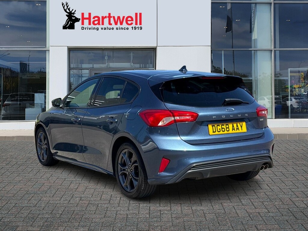 Ford Focus 1.0T Ecoboost St-line Hatchback DG68AAY Blue #5