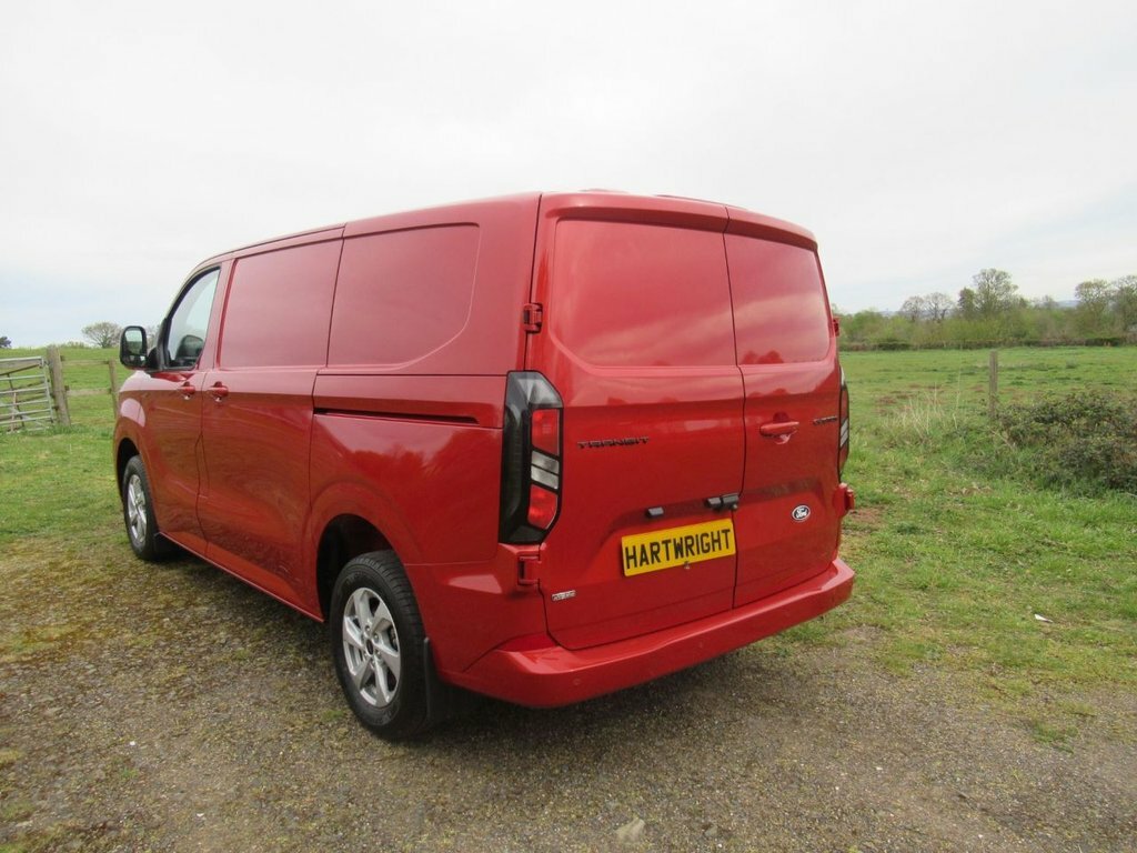 Ford Transit Custom 2.5L Limited ML26UZM Red #5