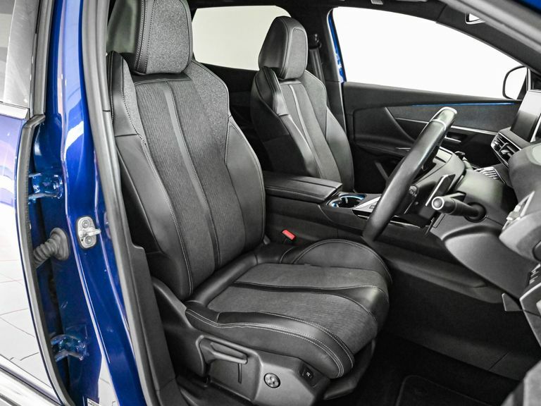 Peugeot 3008 1.2 Puretech Gt Line Premium Eat8 GL69KBE Blue #3