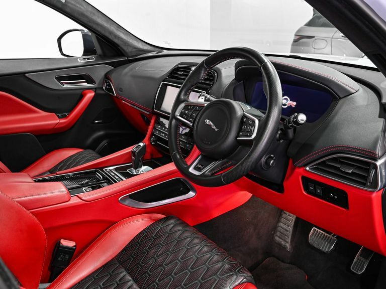 Jaguar F-Pace 5.0 Supercharged V8 Svr Awd KE70UZC White #2