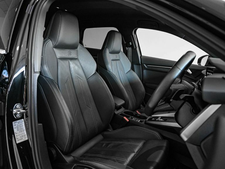 Audi A3 35 Tfsi S Line S Tronic DG72FSK Black #3