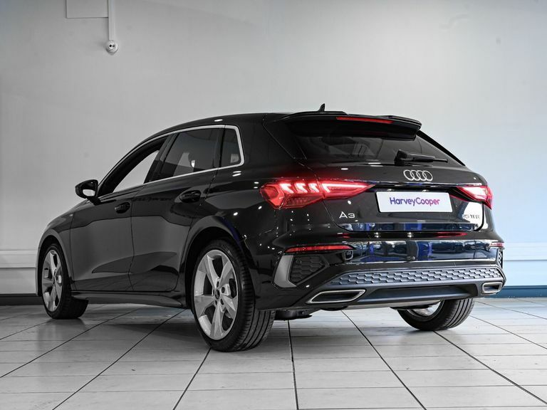 Audi A3 35 Tfsi S Line S Tronic DG72FSK Black #5
