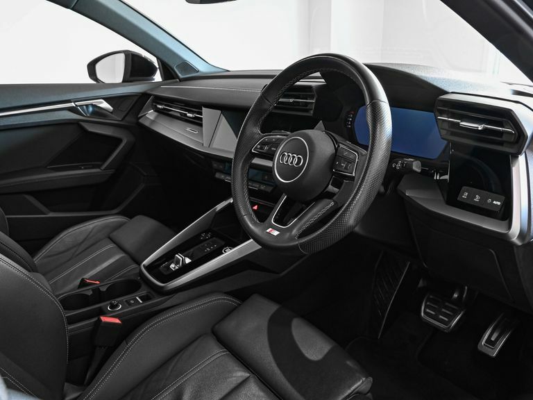 Audi A3 35 Tfsi S Line S Tronic DG72FSK Black #2