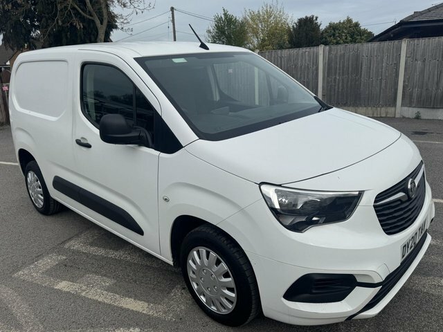 Vauxhall Combo 1.6 Turbo D 2300 Sportive Panel Van Man White