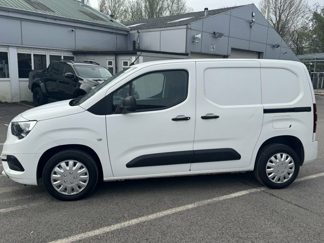 Vauxhall Combo 1.6 Turbo D 2300 Sportive Panel Van Man DY20TAV White #6