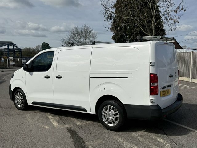 Vauxhall Vivaro 1.5 Turbo D 2900 Dynamic Panel Van 6Dr Manu DS21TWP White #3