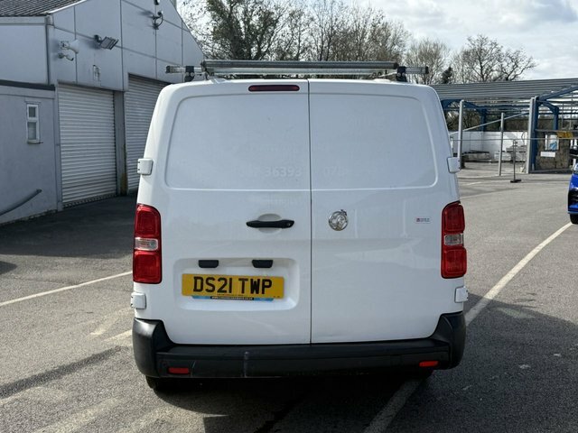 Vauxhall Vivaro 1.5 Turbo D 2900 Dynamic Panel Van 6Dr Manu DS21TWP White #4
