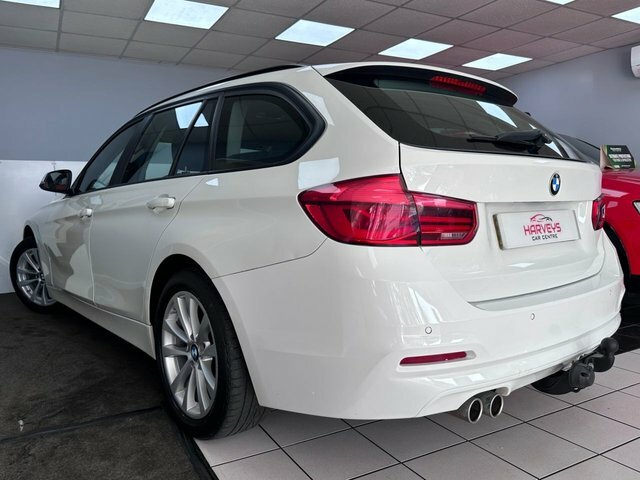 BMW 3 Series 330D Xdrive Se 3.0L 255 Bhp YJ19AEB White #6