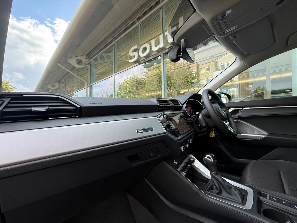 Audi Q3 Sport HF75OVC Black #6