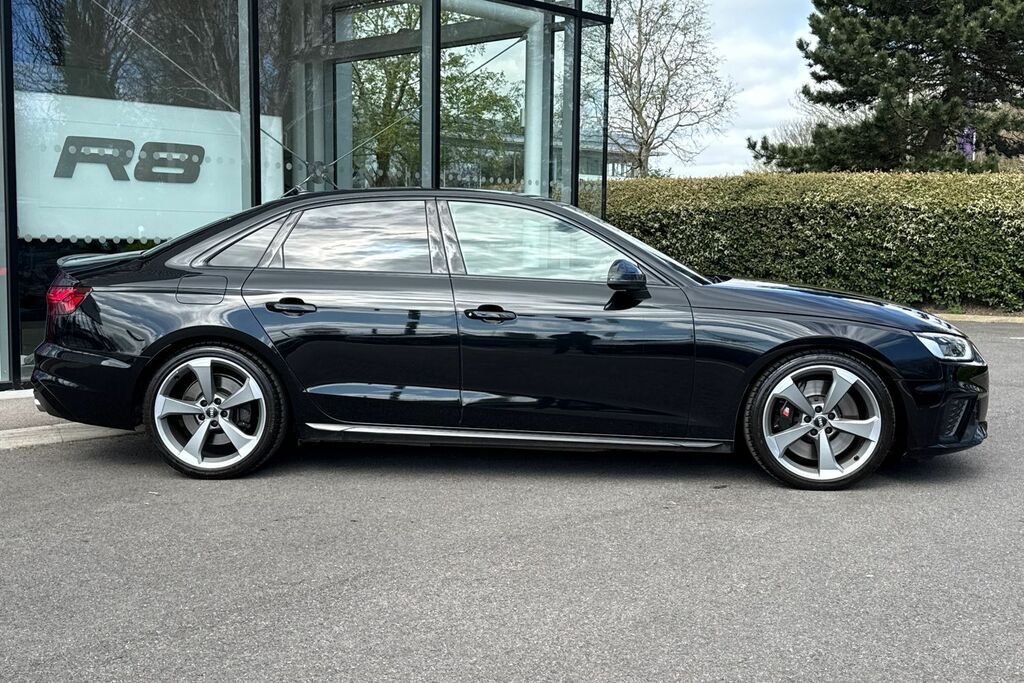 Audi A4 S4 Black Edition Red
