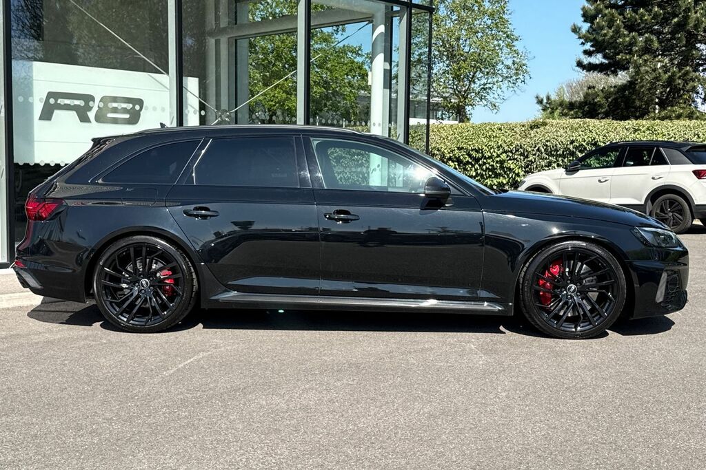 Audi RS4 Carbon Black Black