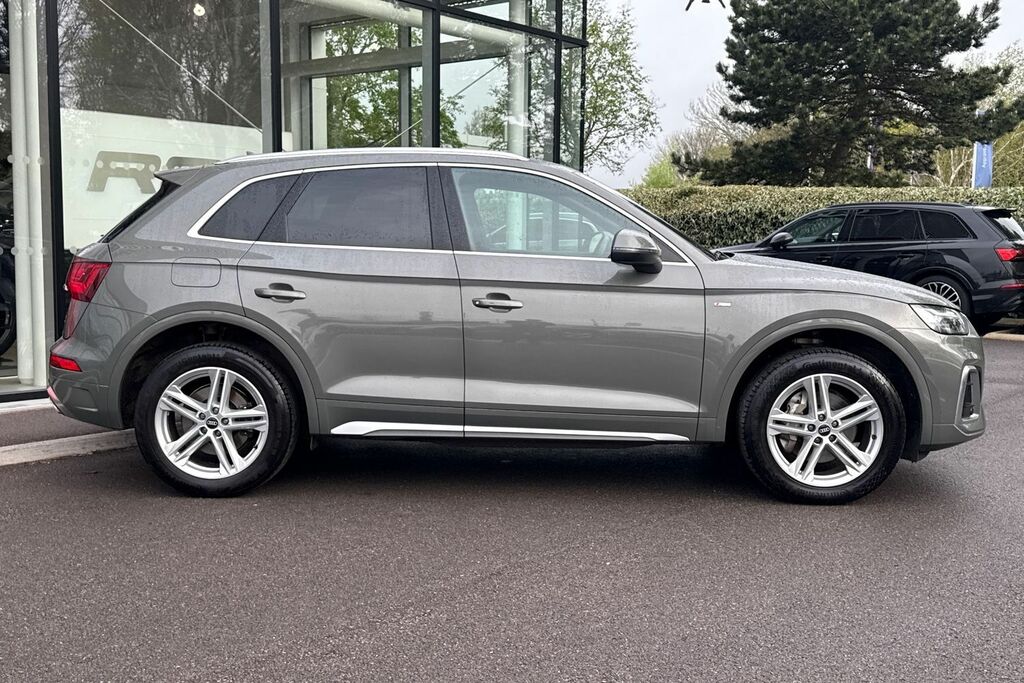 Audi Q5 S Line BG23ZYR Black #2