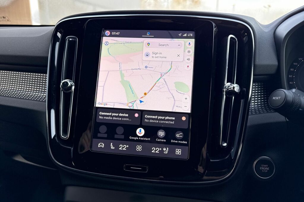 Volvo XC40 Plus Black #5
