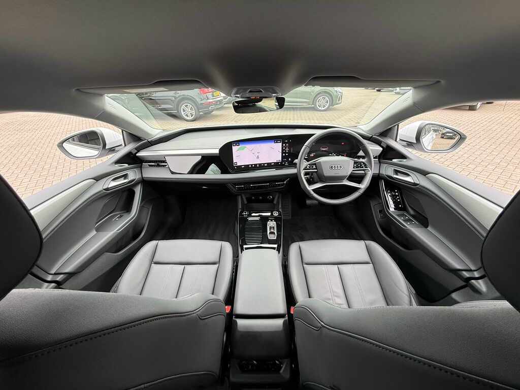 Audi A6 Sport Black #3