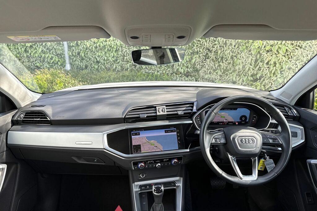 Audi Q3 Technik Black #5