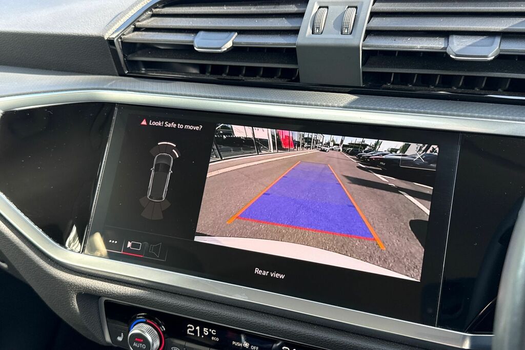 Audi Q3 Technik Black #3