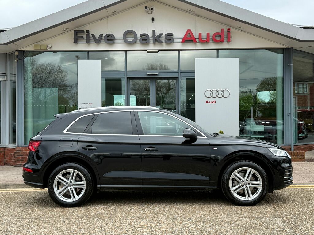 Audi Q5 S Line EF19CLJ Black #2