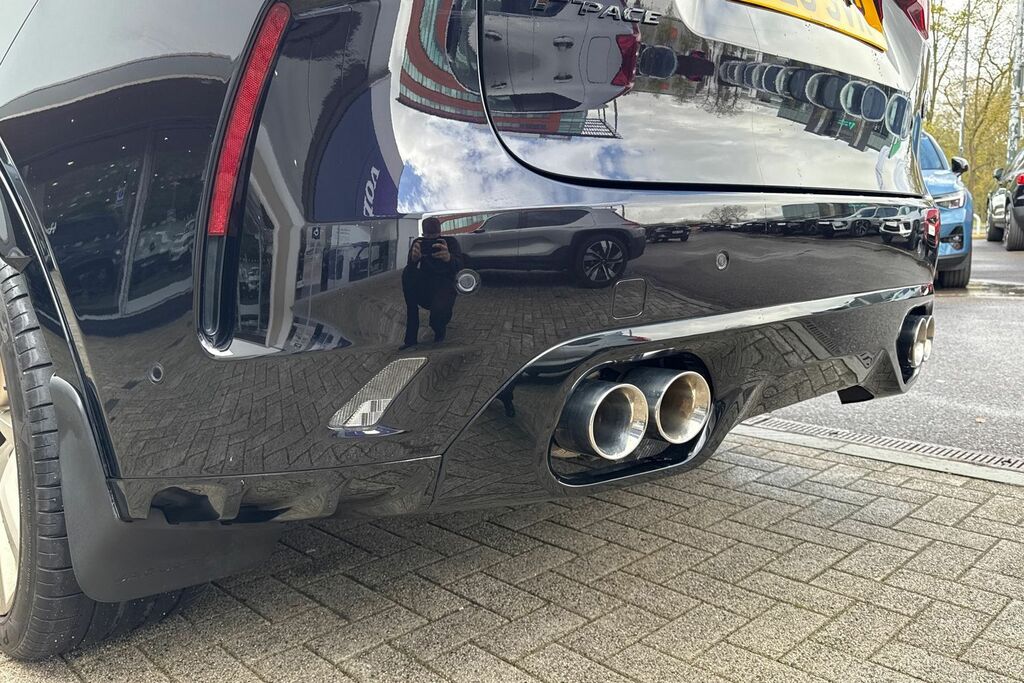 Jaguar F-Pace 2.0 F-pace R-sport Silver #18