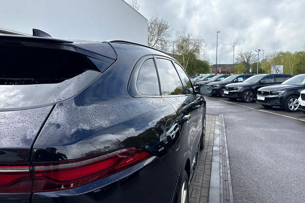 Jaguar F-Pace 2.0 F-pace R-sport Silver #15