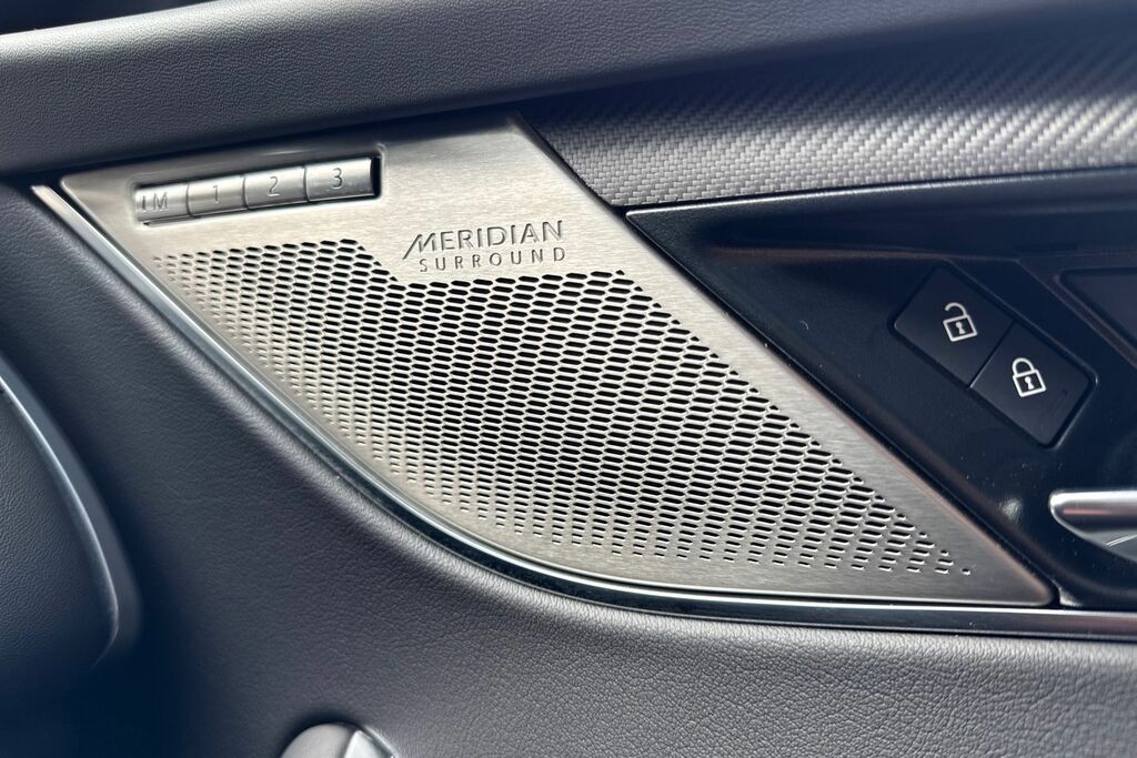 Jaguar F-Pace 2.0 F-pace R-sport Silver #45