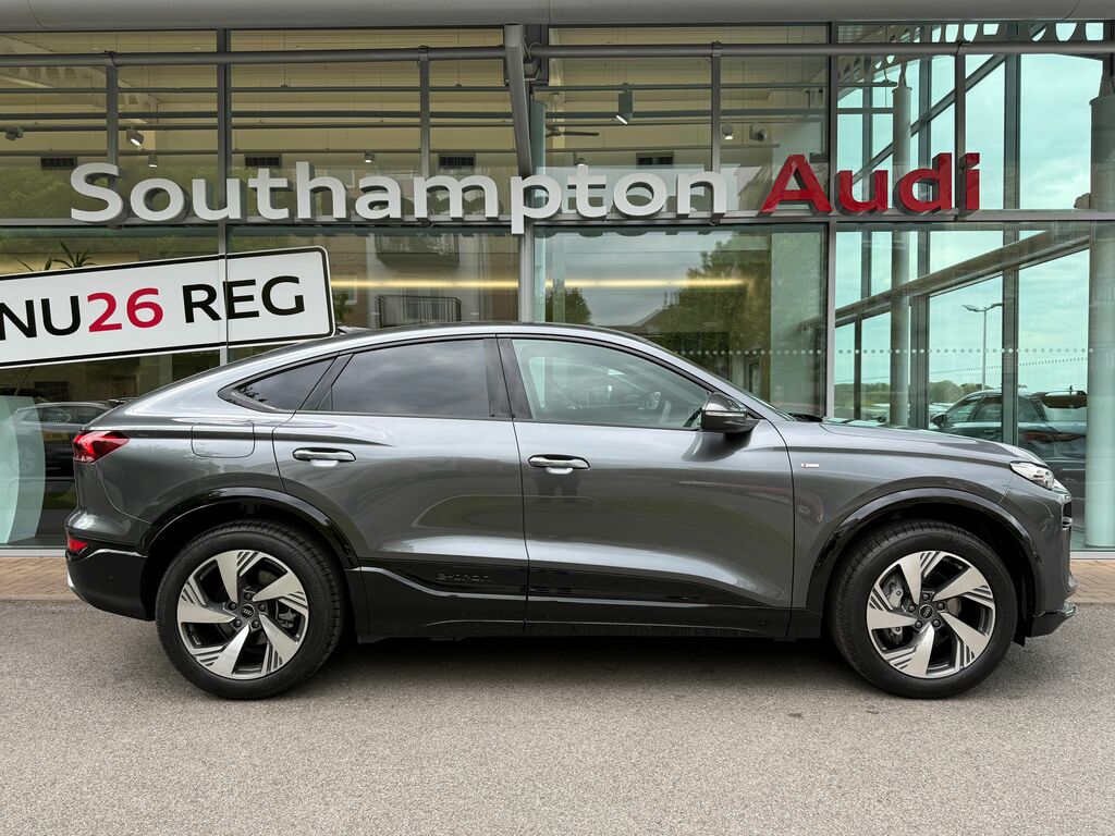 Audi Q6 E-Tron Sport HF26OSC Black #2
