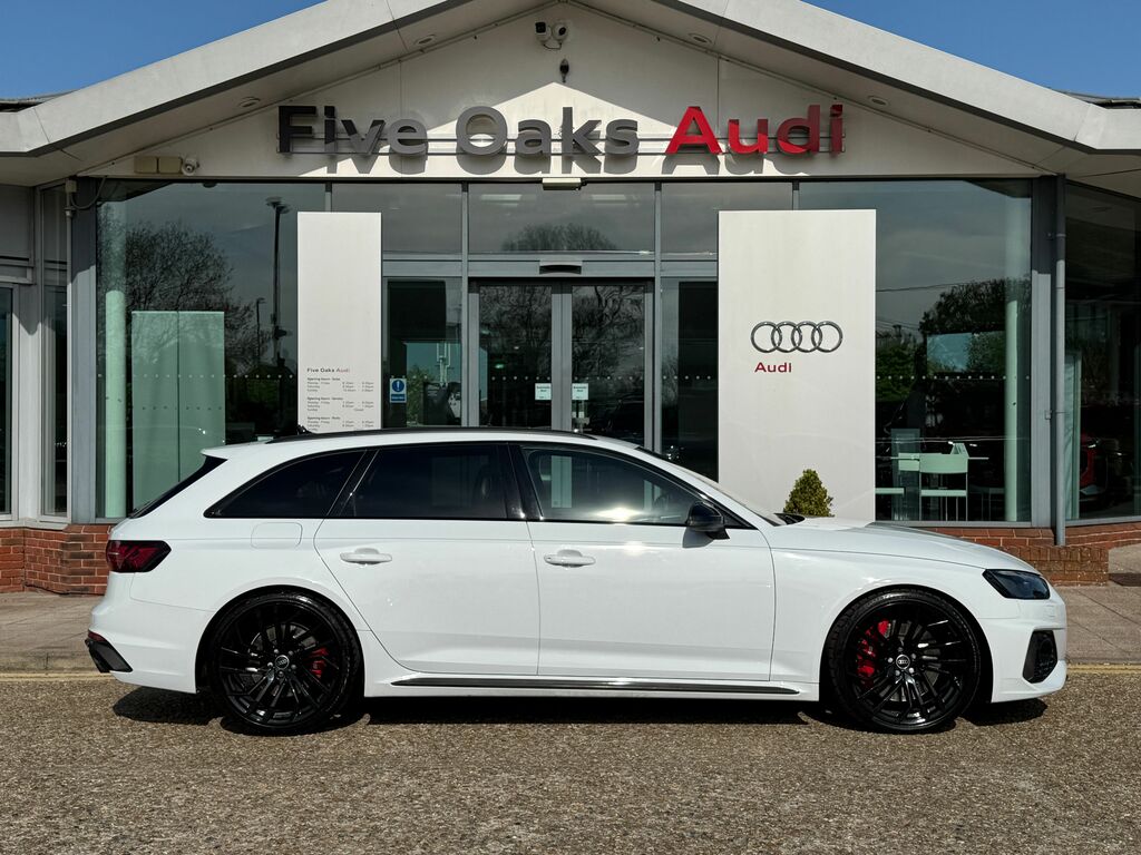 Audi RS4 Carbon Black Black #2