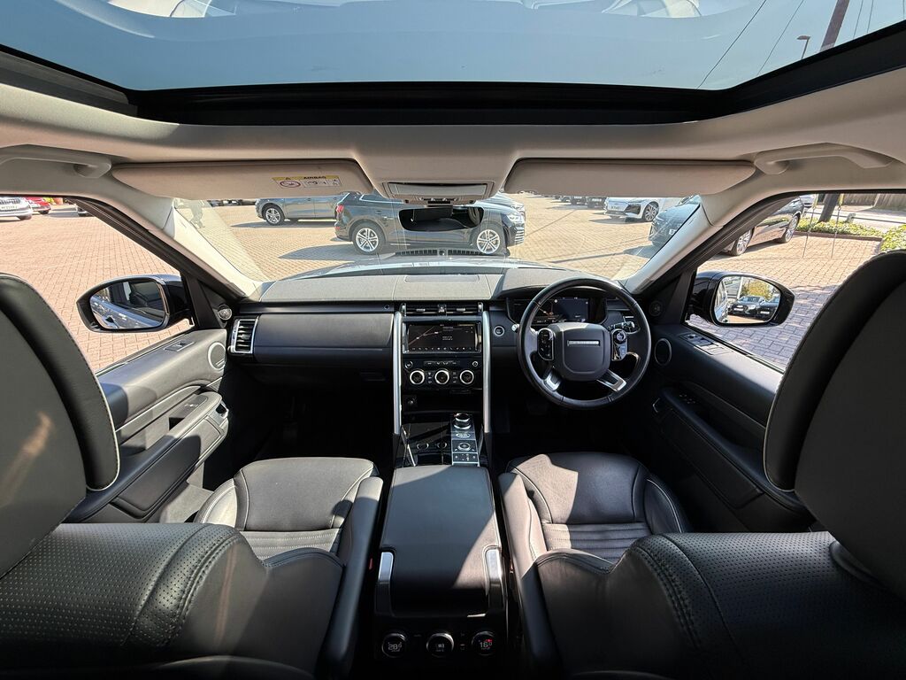Land Rover Discovery Hse Luxury KP70XVM Black #3