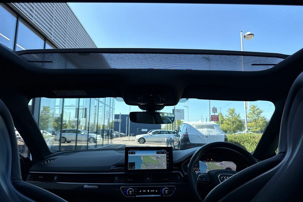 Audi RS5 Carbon Black LR71KZG Black #2