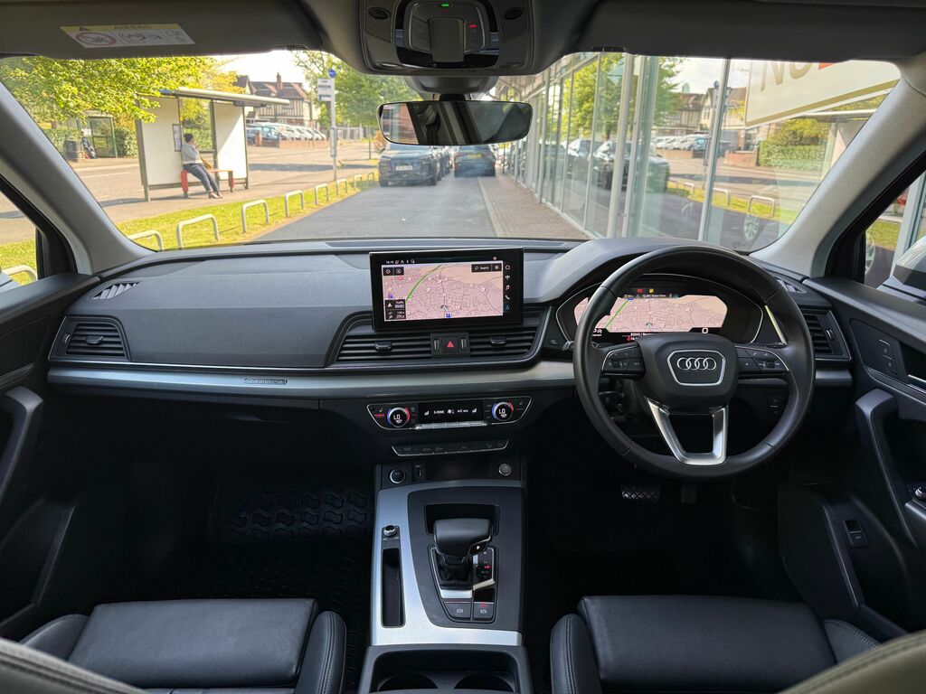 Audi Q5 Sport FV74VBA Black #3