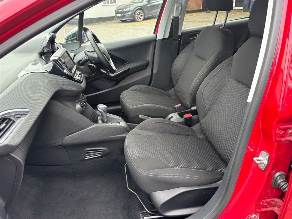 Peugeot 208 1.2 Puretech Allure Hatchback Eat Euro MC16VSF Red #6
