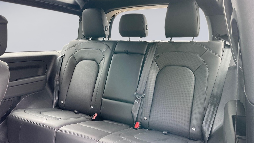 Land Rover Defender 90 D250 X-dynamic Hse Santorini Black PO74WZF Black #4