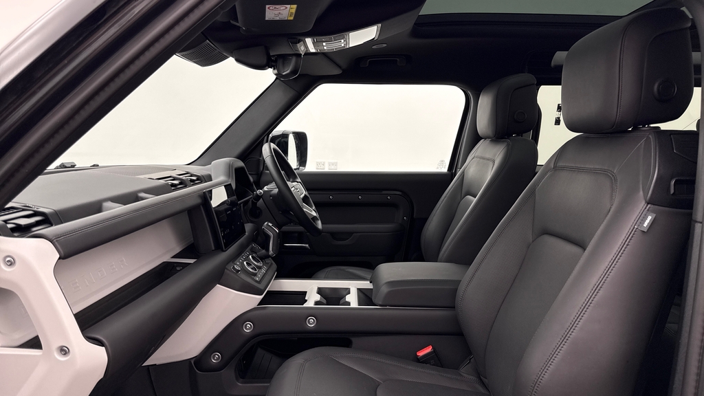 Land Rover Defender 90 D350 X-dynamic Hse Carpathian Grey KT74YFL Grey #3