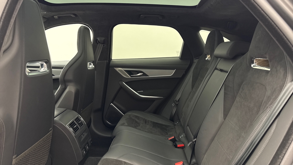 Jaguar F-Pace P550 Svr Eiger Grey Grey #4