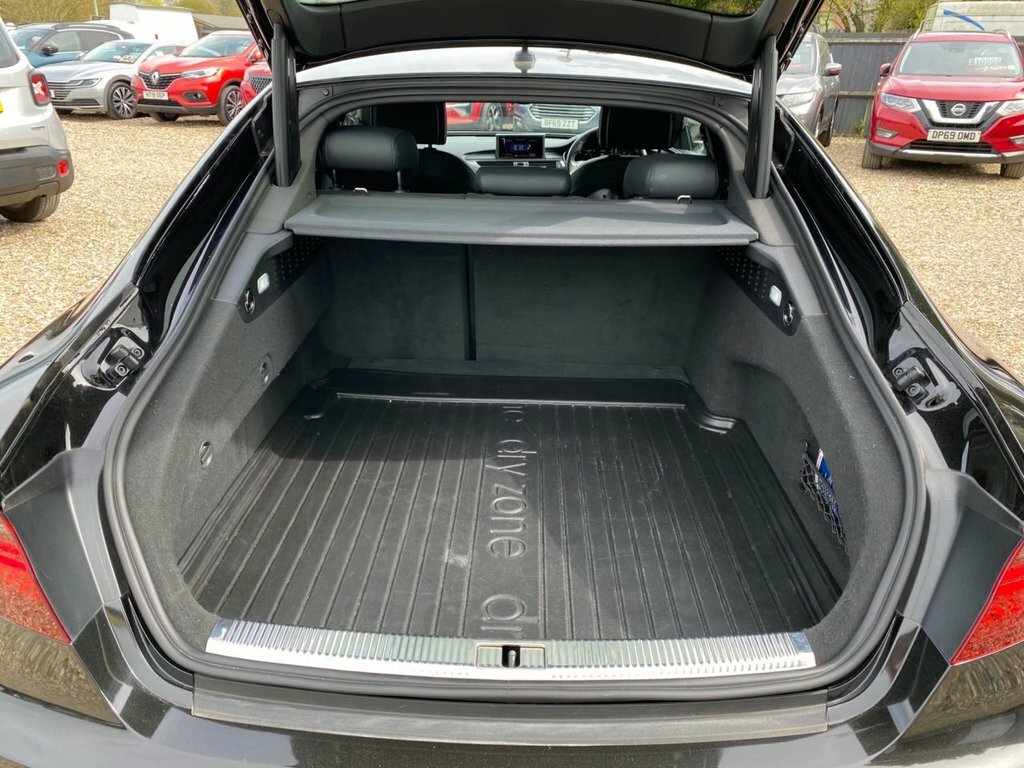 Audi A7 3L Black Edition MM15RHO Black #6