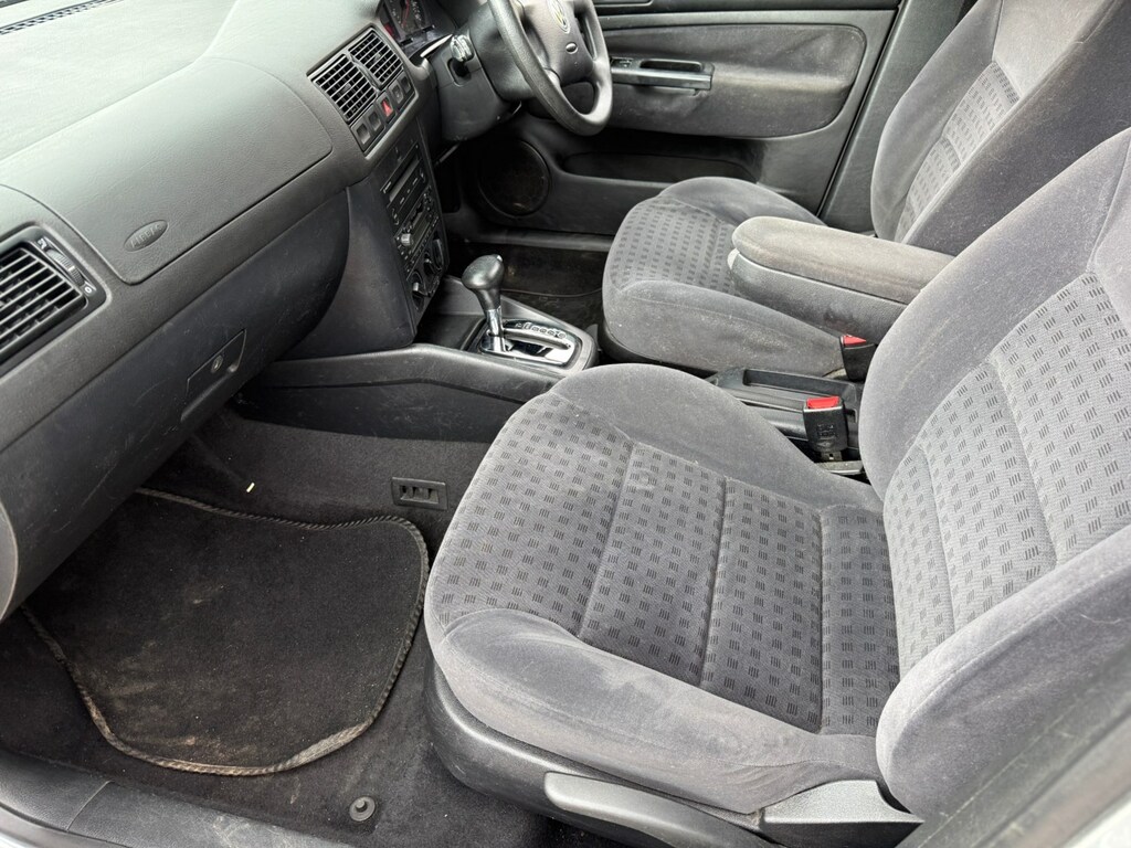 Volkswagen Golf 1.4 S Green #8