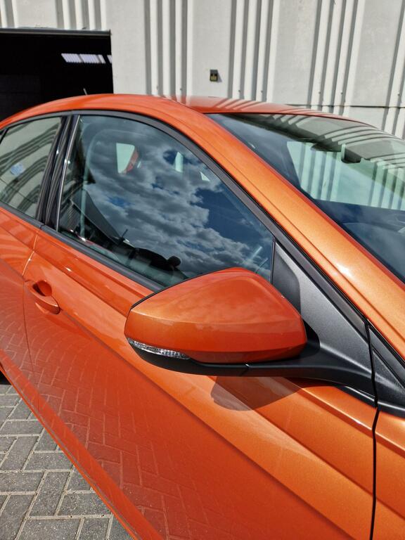 Volkswagen Polo Hatchback 1.0 Tsi Se Euro 6 Ss 201818 PE18RXM Orange #3