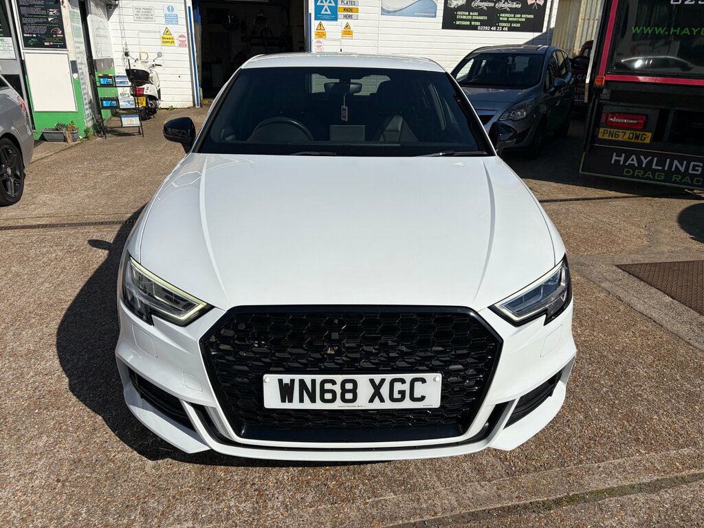 Audi A3 1.0 Tfsi 30 Black Edition Sportback Man WN68XGC White #2
