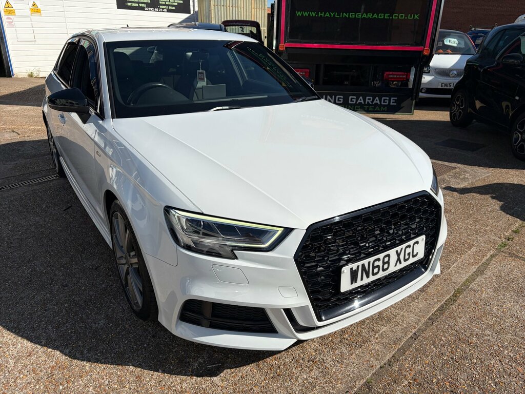 Audi A3 1.0 Tfsi 30 Black Edition Sportback Man White