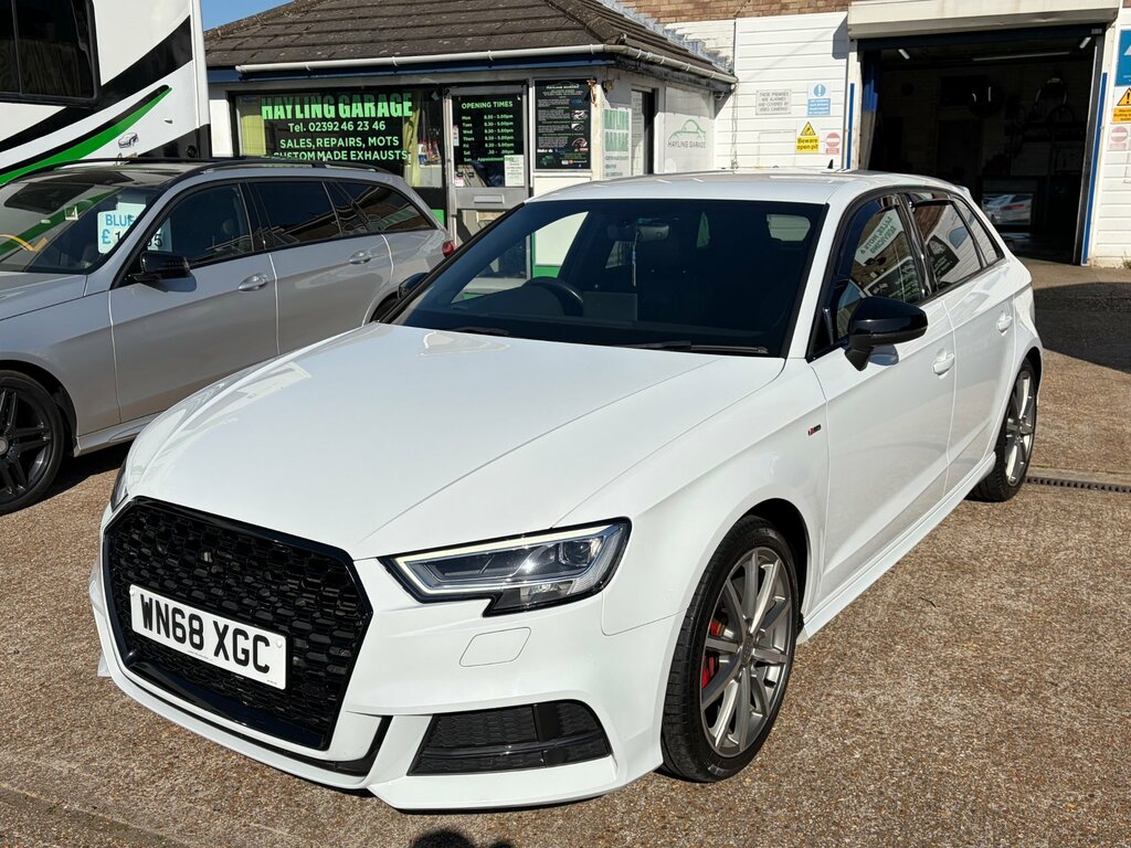 Audi A3 1.0 Tfsi 30 Black Edition Sportback Man WN68XGC White #3