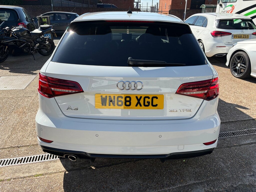 Audi A3 1.0 Tfsi 30 Black Edition Sportback Man WN68XGC White #5