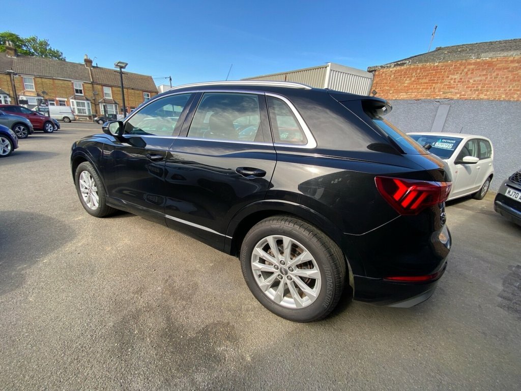 Audi Q3 1.5L Sport GX69WBZ Black #5