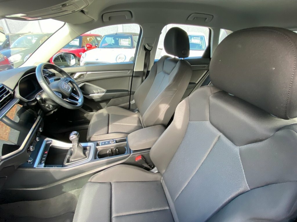 Audi Q3 1.5L Sport GX69WBZ Black #6
