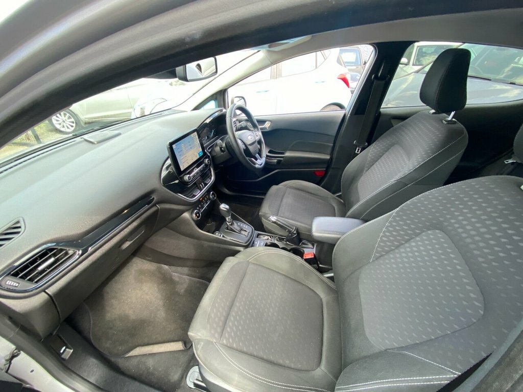 Ford Fiesta 1L Titanium LD19DVP Silver #6