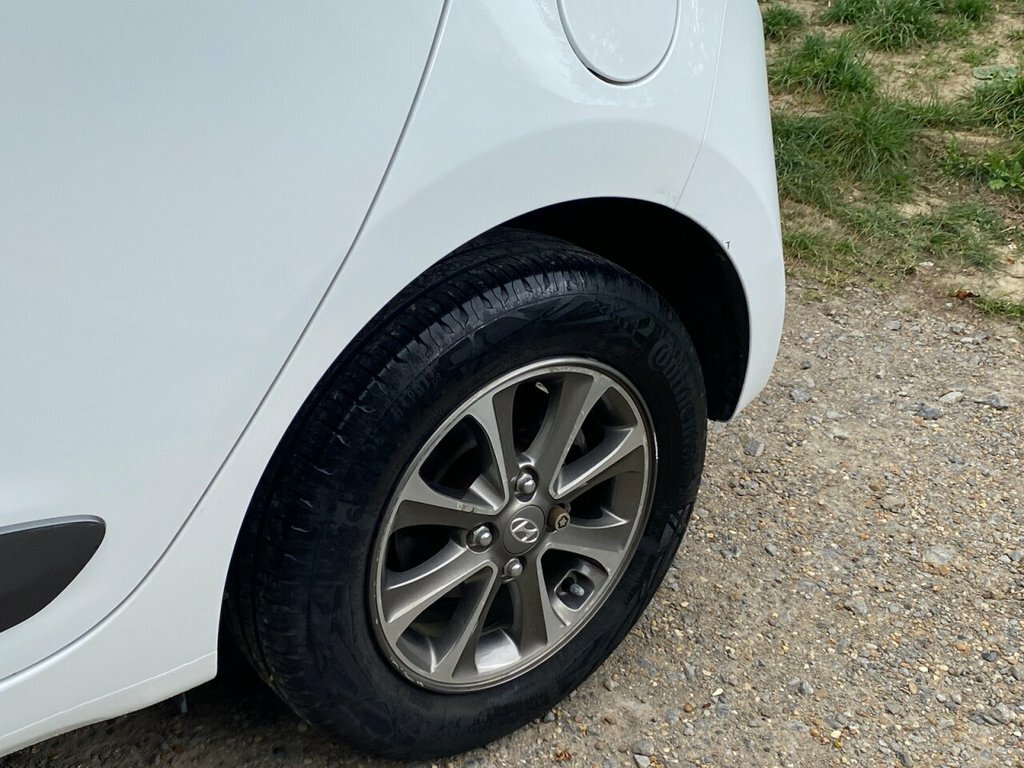 Hyundai I10 1.2L Premium White #4