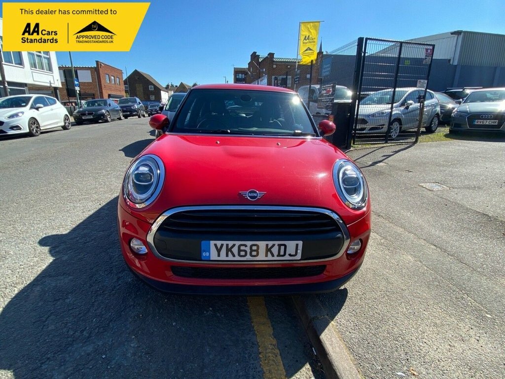 Mini Hatch 1.5L One YK68KDJ Red #2