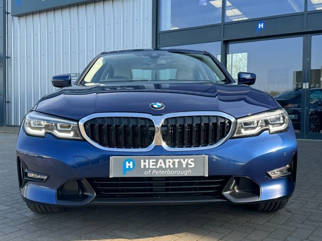 BMW 3 Series 320I Sport Saloon AJ19GJY Blue #2